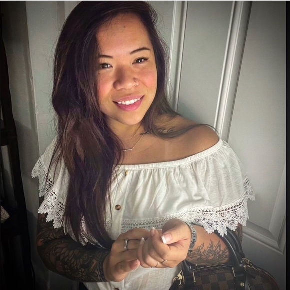 Meet your Posher, Emma - Picture 2 of 2